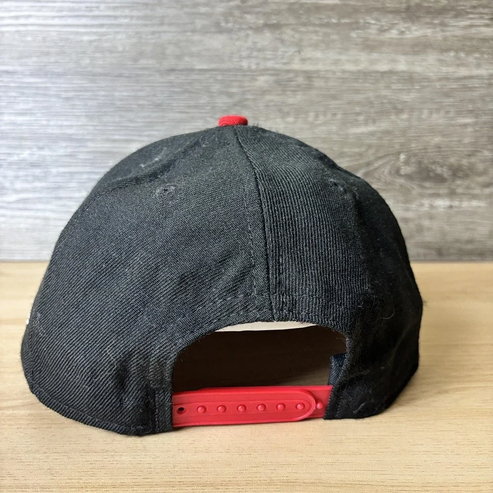 Jr. NBA Hat Cap Snap Back Black Red NBA Basketball Youth New Era Boys Kids